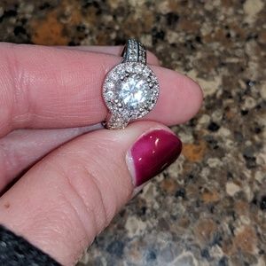 Women's Premier Designs "diamond" ring. Size 6/7.